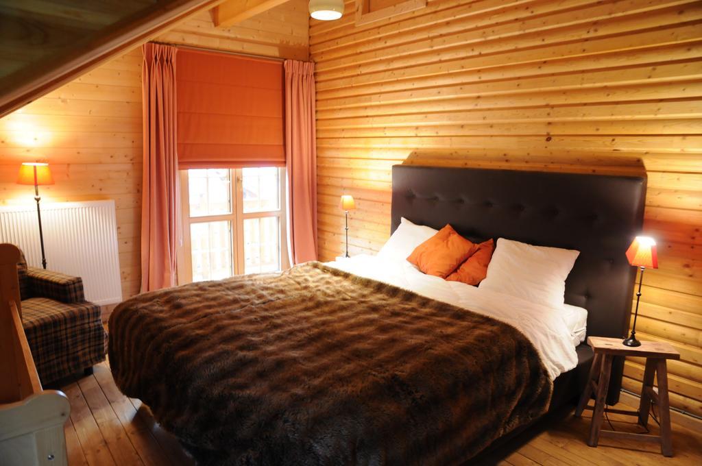 La Grande Ourse Villa ดูร์บี ภายนอก รูปภาพ